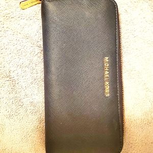 Micheal Kors Wallet